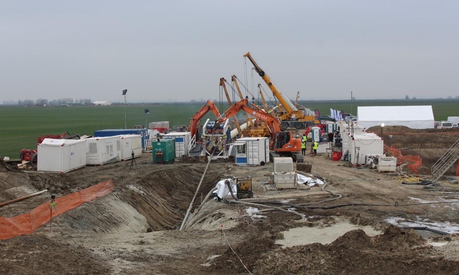 kalyon-ınsaat-projelerımızpetrol-ve-doğalgaz-projeleri-karadeniz-kıyısı-podişor-doğalgaz-boru-hattı-galeri-3-d.jpg
