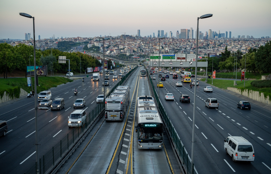 kalyon-insaat-projelerimiz-metrobus-hattı-card-d.jpg