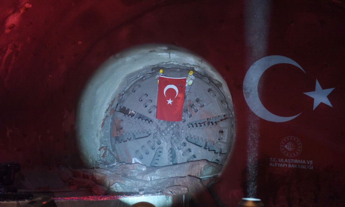 kalyon-insaat-projeler-gayrettepe-iga-istanbul-havalimanı-metro-galeri-d1.jpg