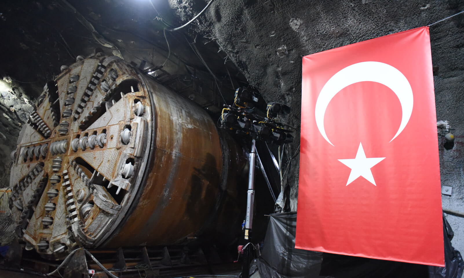 kalyon-insaat-projeler-gayrettepe-iga-istanbul-havalimanı-metro-galeri-modal-d.jpg