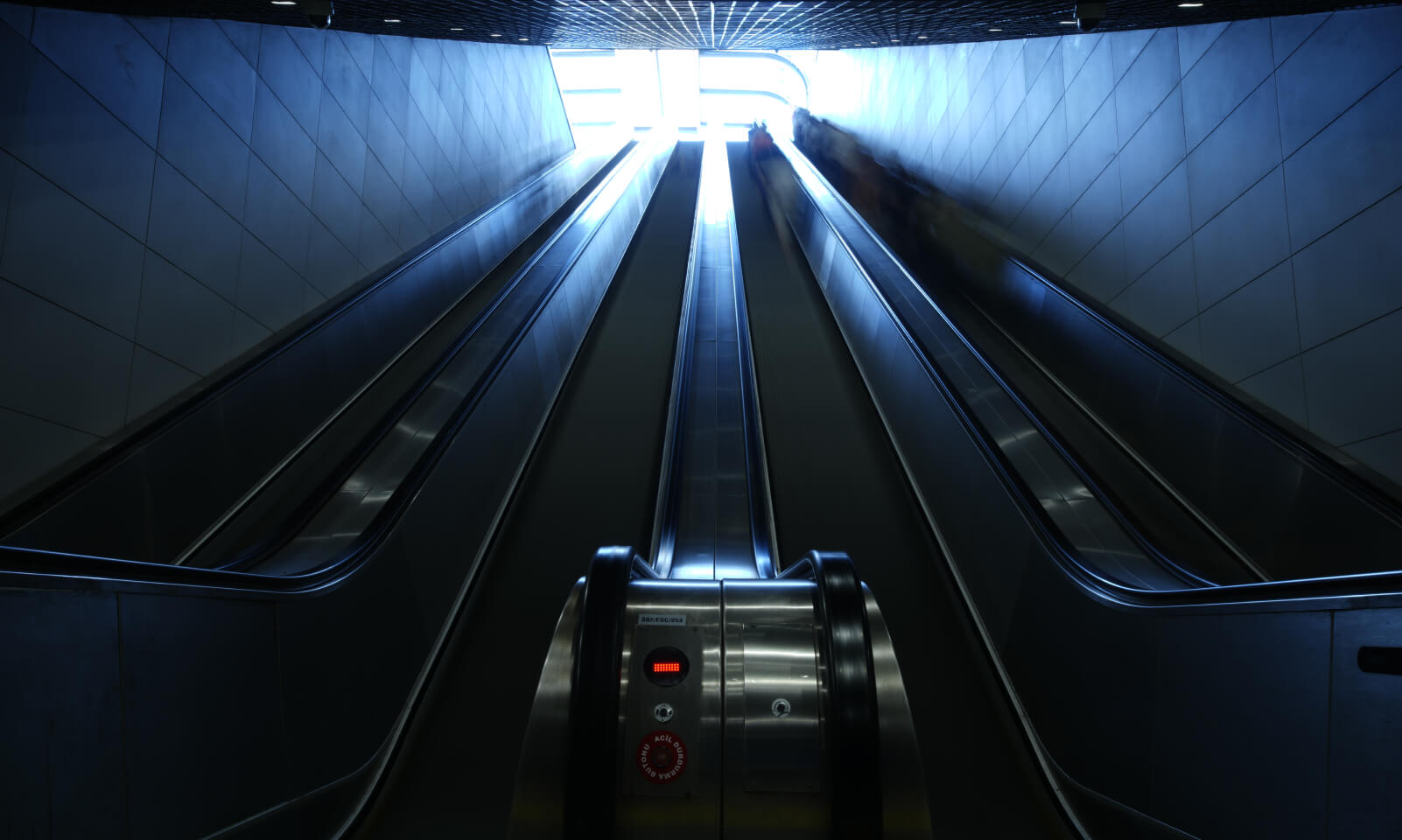 kalyon-insaat-projeler-gayrettepe-iga-istanbul-havalimanı-metro-galeri-modal-d2.jpg