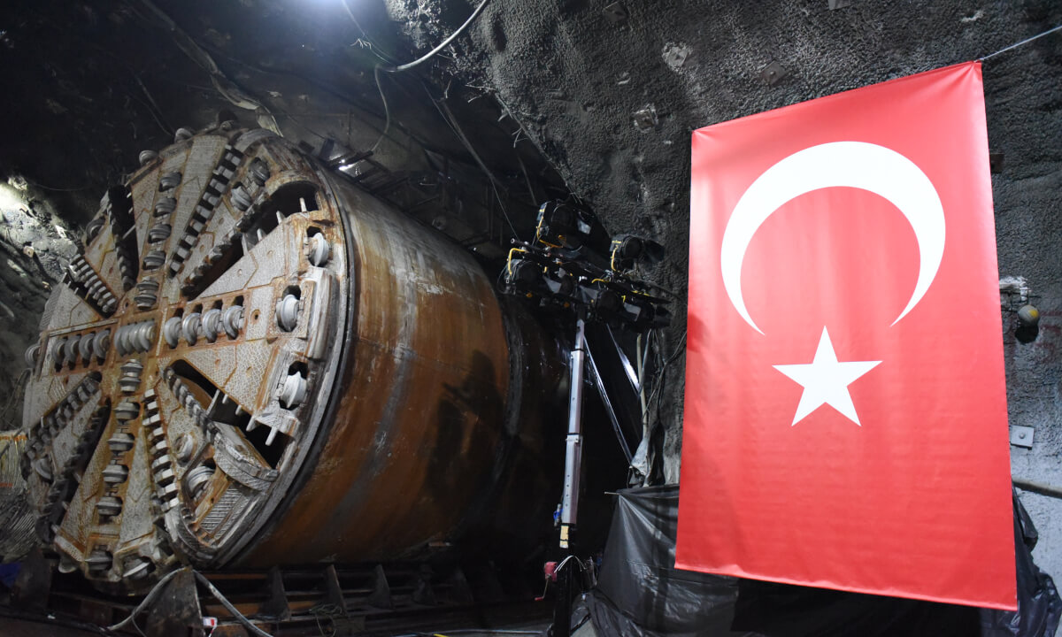 kalyon-insaat-projeler-gayrettepe-iga-istanbul-havalimanı-metro-galeri-d.jpg