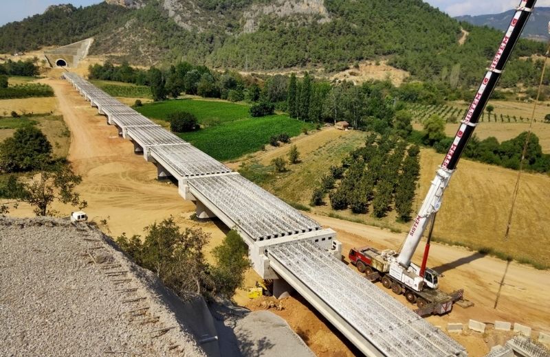 kalyon-ınsaat-projelerımız-raylı-sistem-projeleri-bandırma-bursa-yenişehir-osmaneli-yüksek-standartlı-tren-projesi-diger-projeler-card.jpg