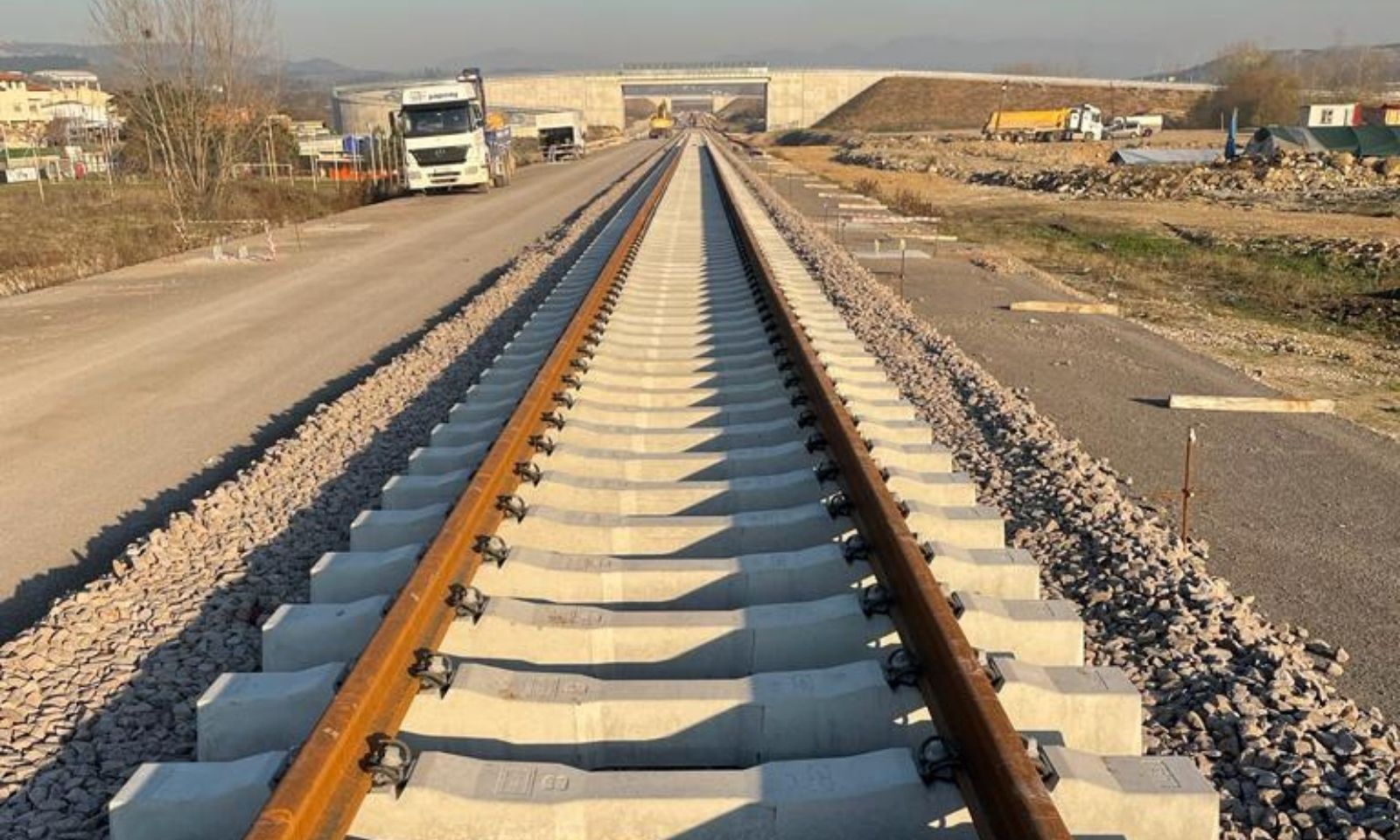 kalyon-ınsaat-projelerımız-raylı-sistem-projeleri-bandırma-bursa-yenişehir-osmaneli-yüksek-standartlı-tren-projesi-galeri-11-d.jpg