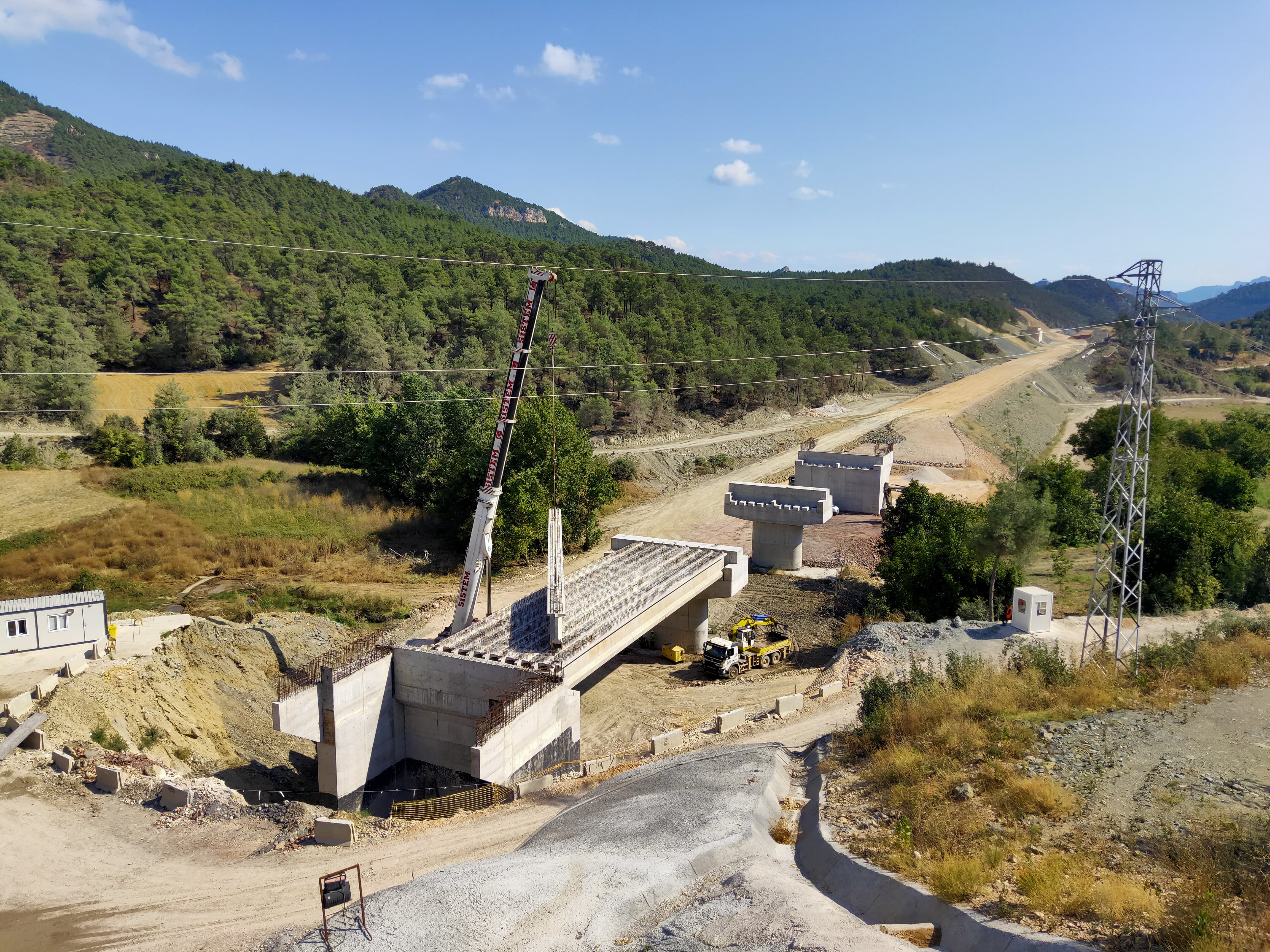 kalyon-ınsaat-projelerımız-raylı-sistem-projeleri-bandırma-bursa-yenişehir-osmaneli-yüksek-standartlı-tren-projesi-galeri-7-modal.jpeg (1)