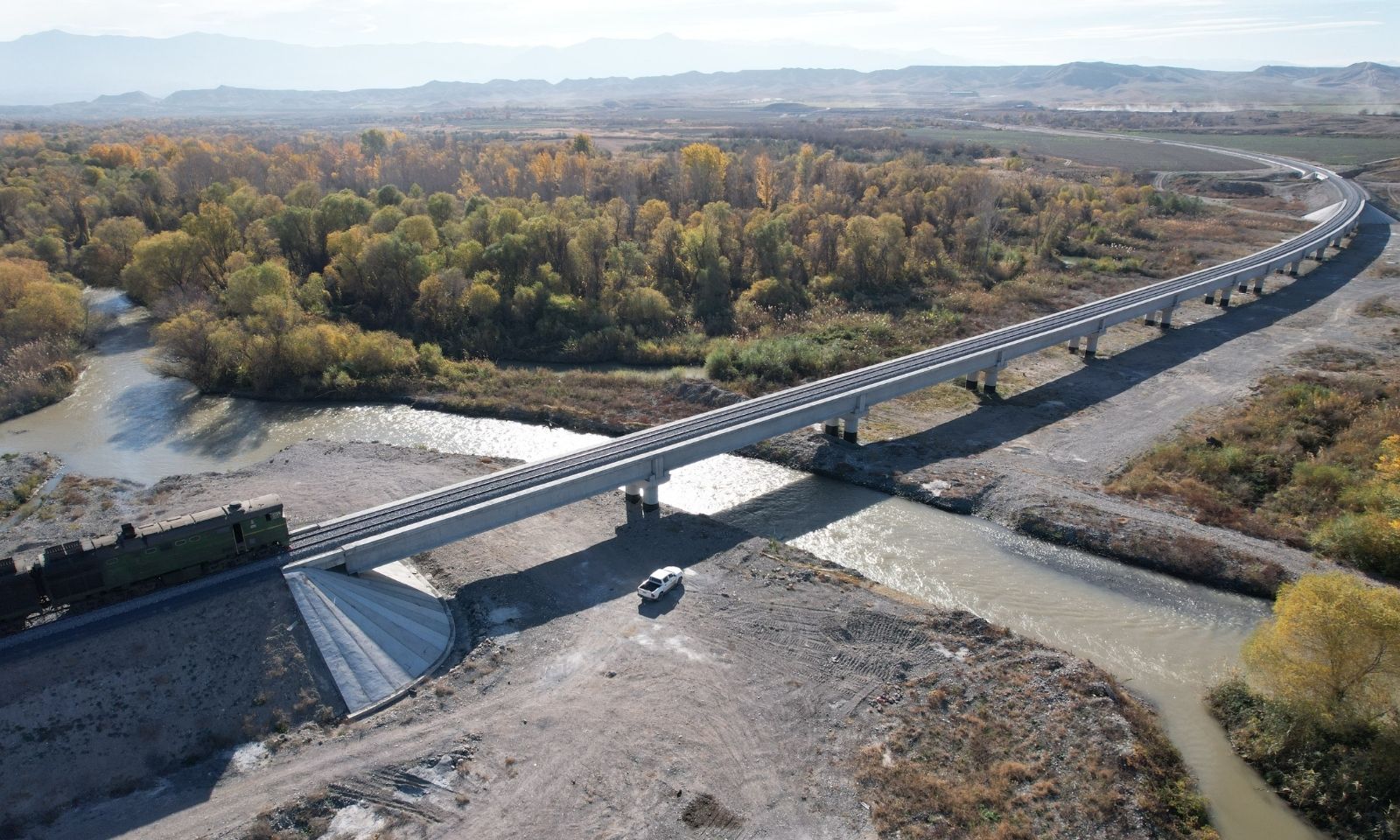 kalyon-ınsaat-projelerımızulasıtrma-alt-yapı-projeleri-azerbaycan-horadiz-ağbend-demiryolu-projesi-galeri-3-d.jpg