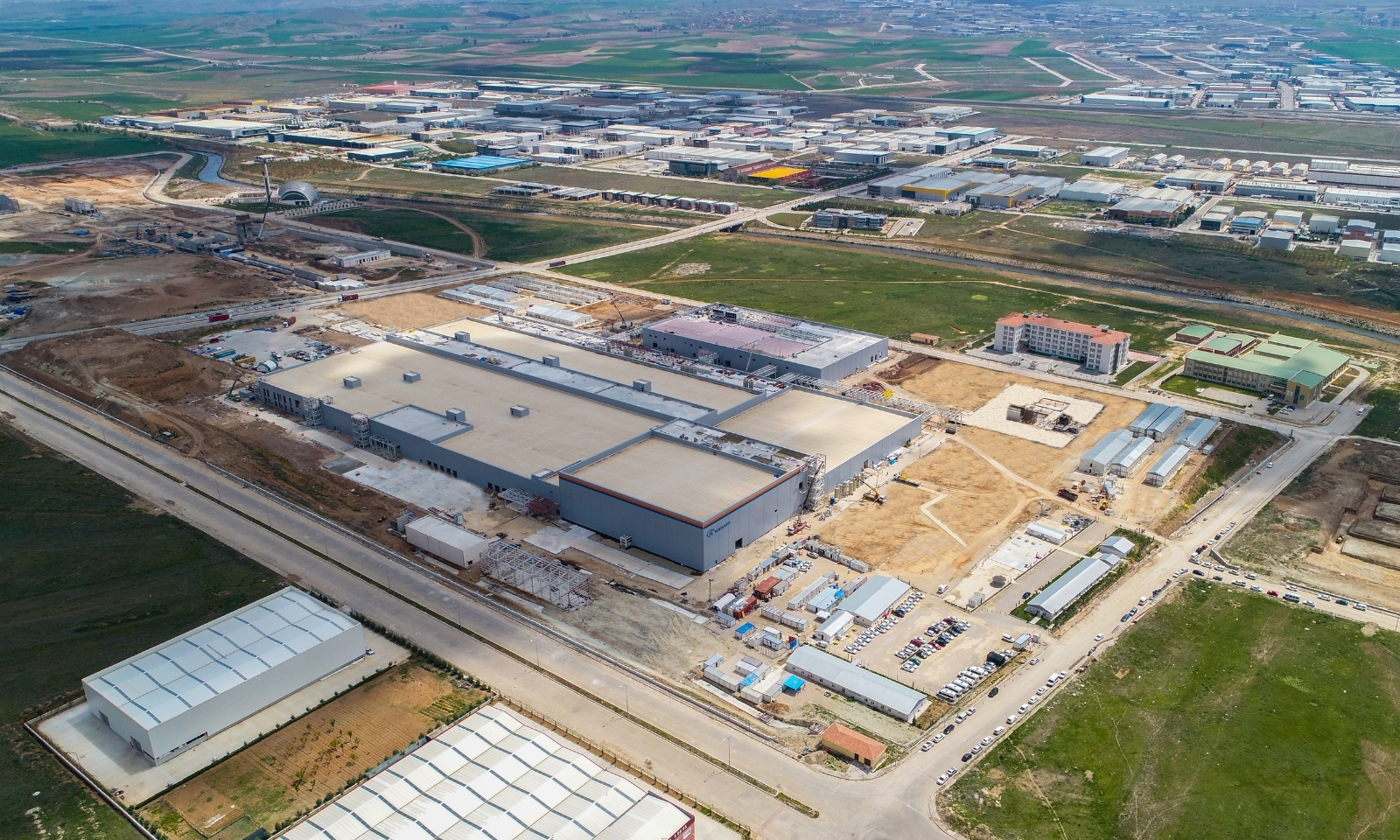 kalyon-insaat-projeler-ust-yapı-projeleri-kalyon-pv-gunes-teknolojileri-galeri-7-d.jpg