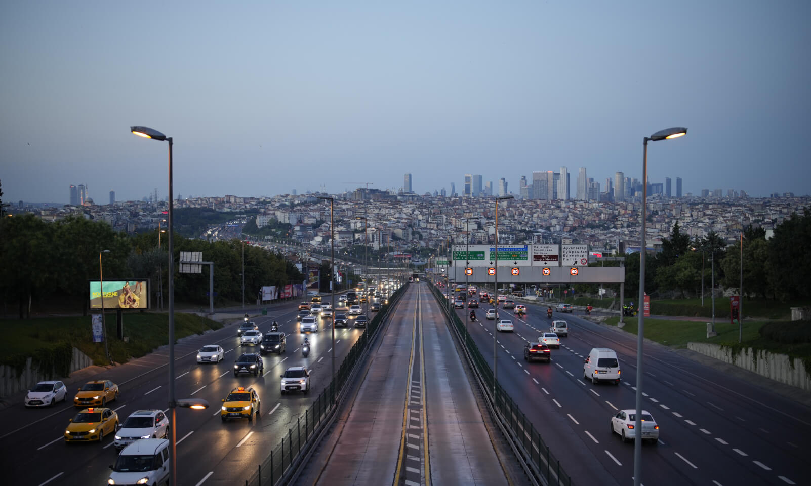 kalyon-insaat-projelerimiz-metrobus-hattı-modal-d1.jpg