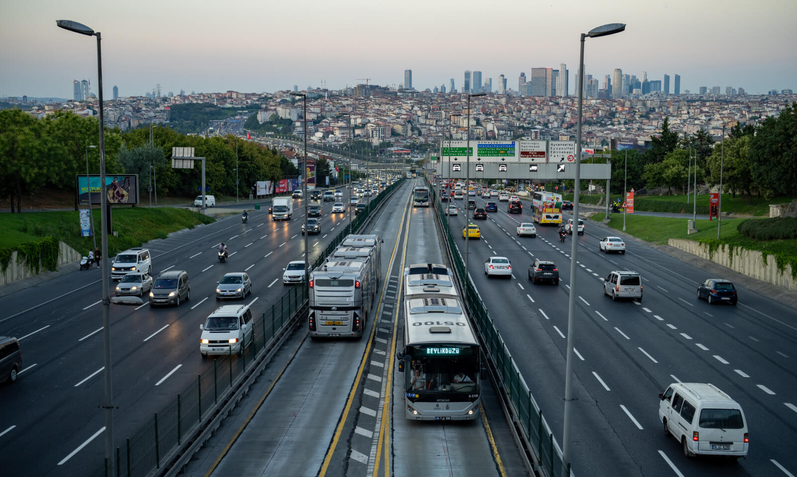 kalyon-insaat-projelerimiz-metrobus-hattı-modal-d.jpg